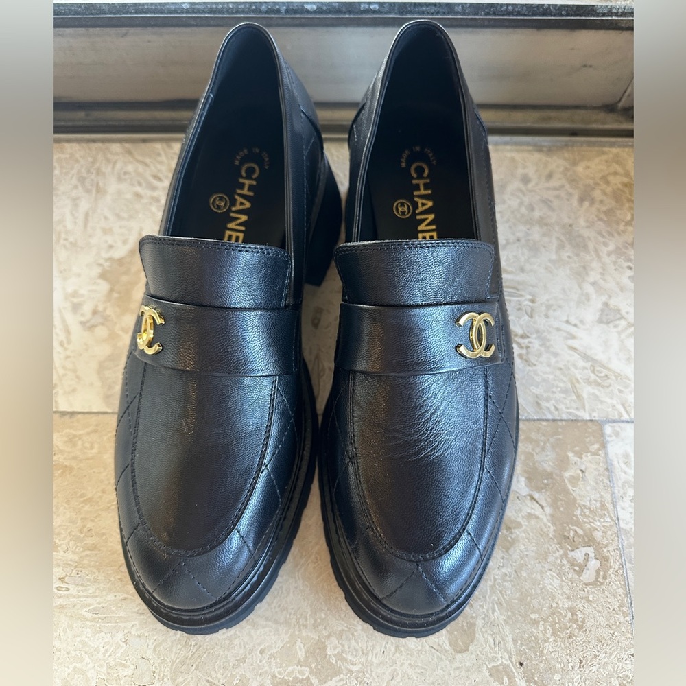 Quilted Chanel Black Loafers